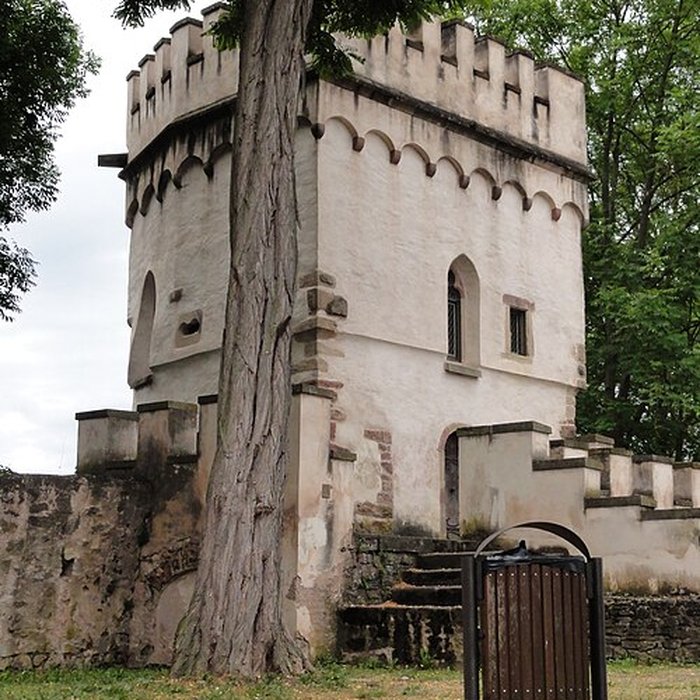 Photo de Remparts et quatre anciennes portes