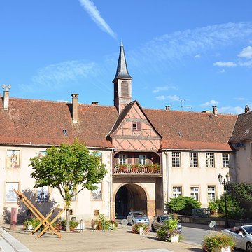 Remparts et quatre anciennes portes