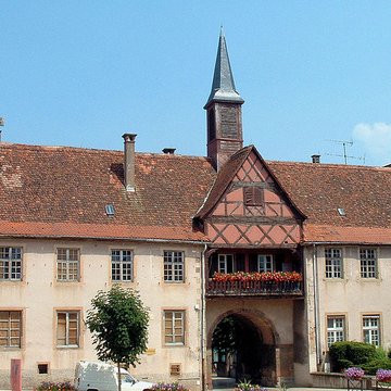 Remparts et quatre anciennes portes