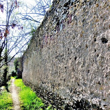Remparts et quatre anciennes portes