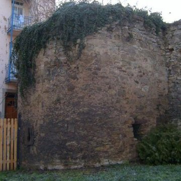 Remparts et quatre anciennes portes