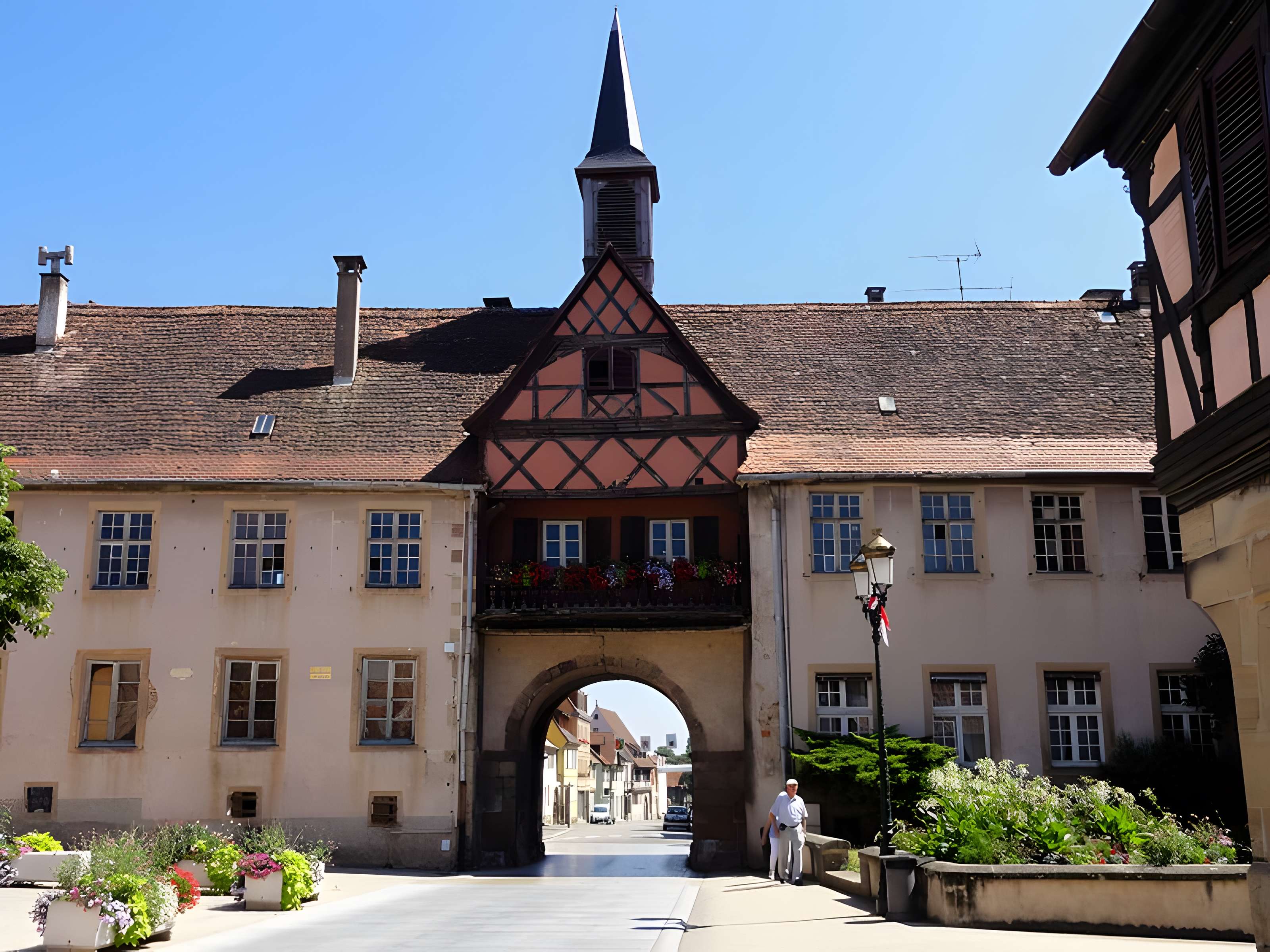 Remparts et quatre anciennes portes