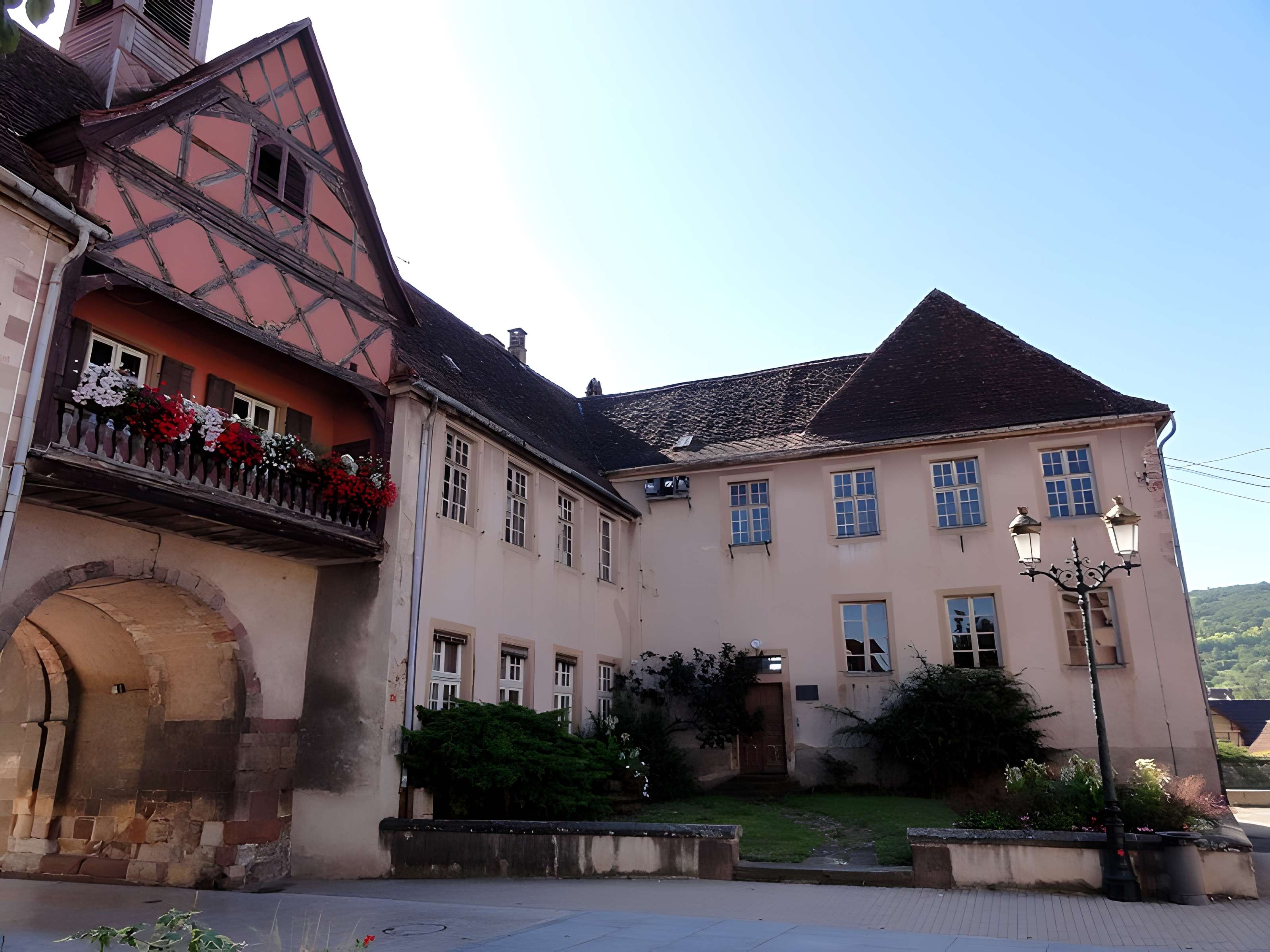 Remparts et quatre anciennes portes