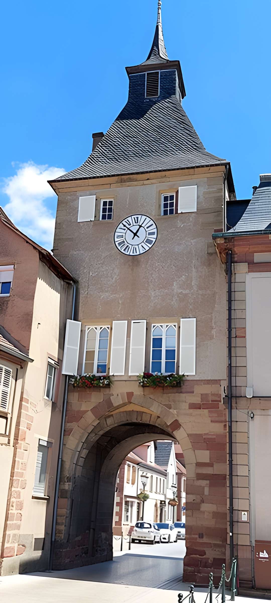 Remparts et quatre anciennes portes