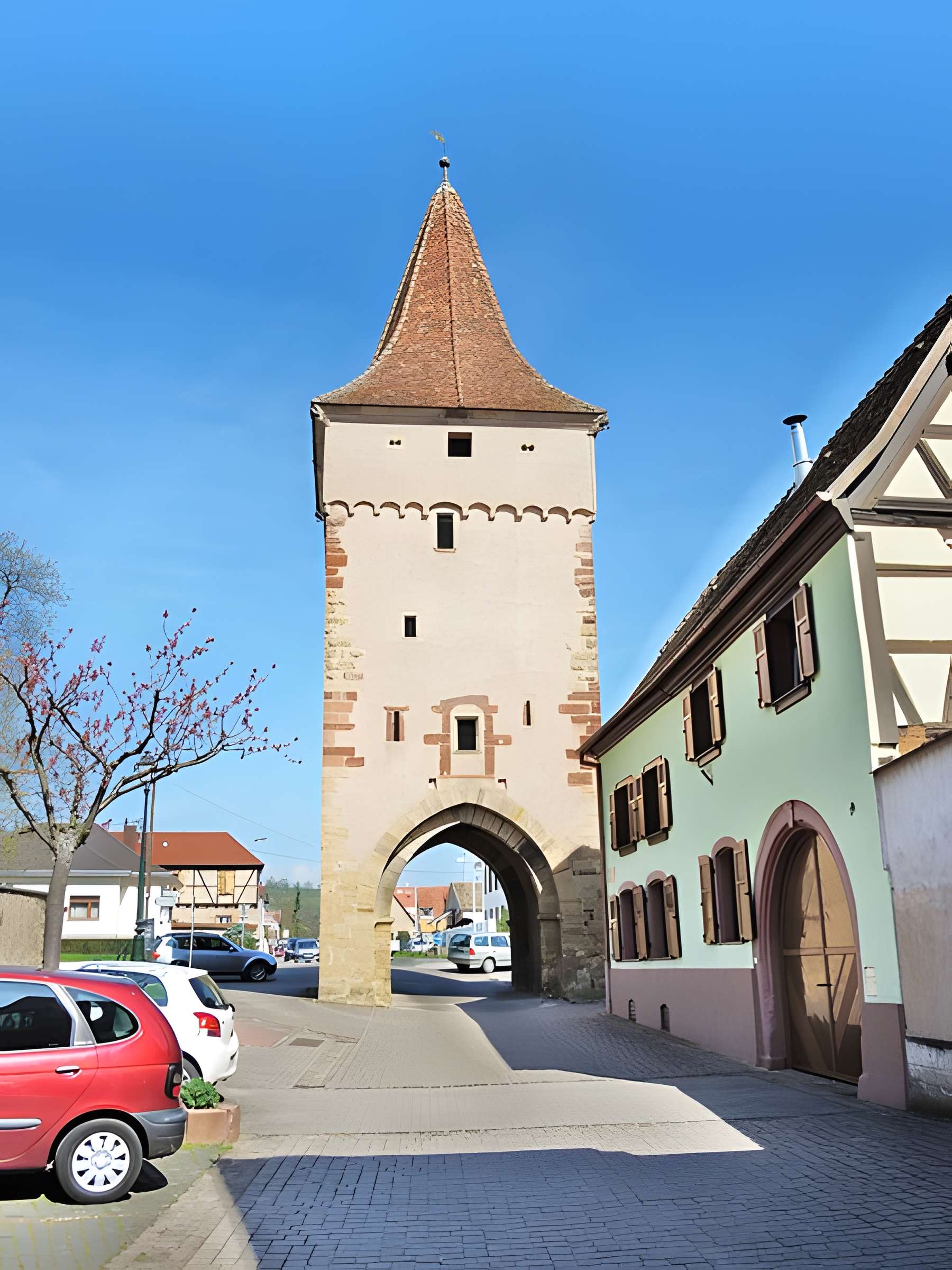 Remparts et quatre anciennes portes