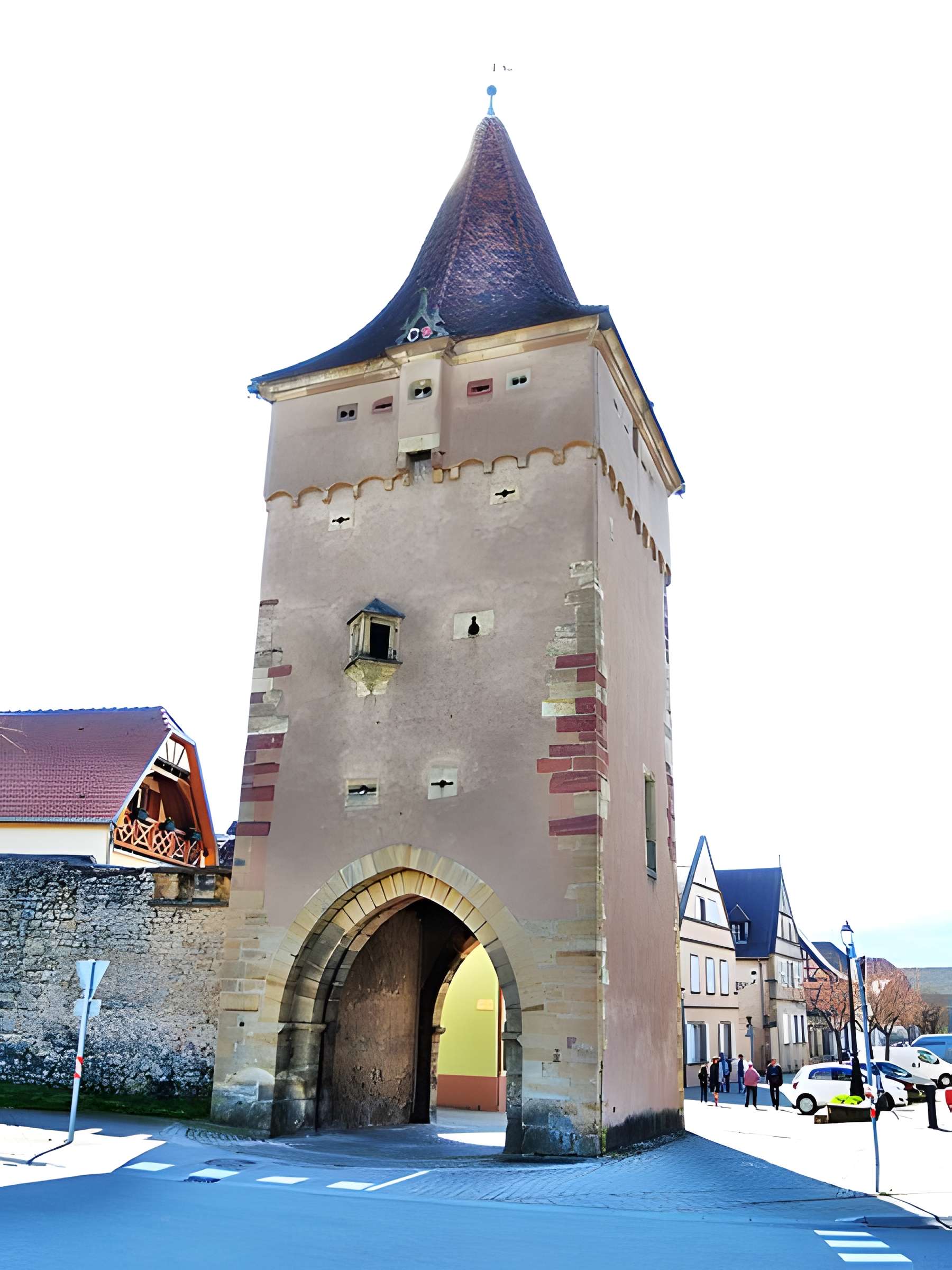 Remparts et quatre anciennes portes