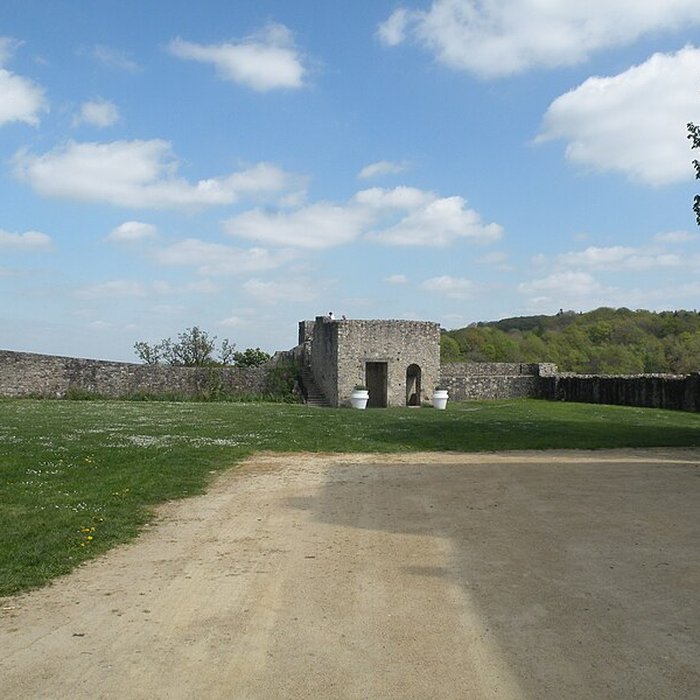 Photo de Remparts de Sainte-Suzanne