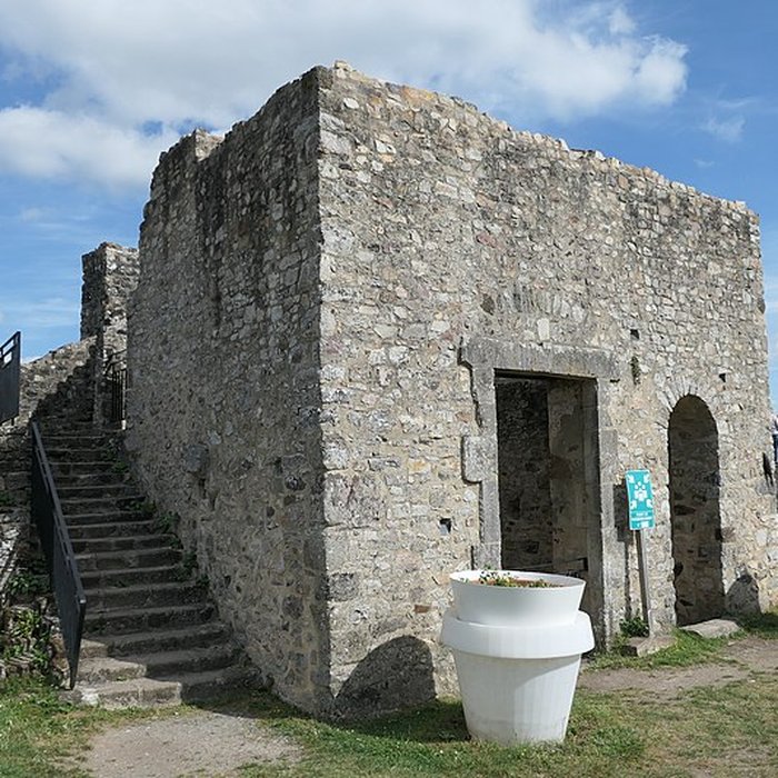 Photo de Remparts de Sainte-Suzanne