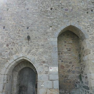 Remparts de Sainte-Suzanne