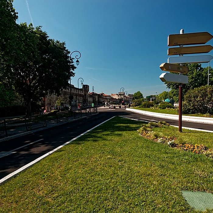 Photo de Remparts dAvignon