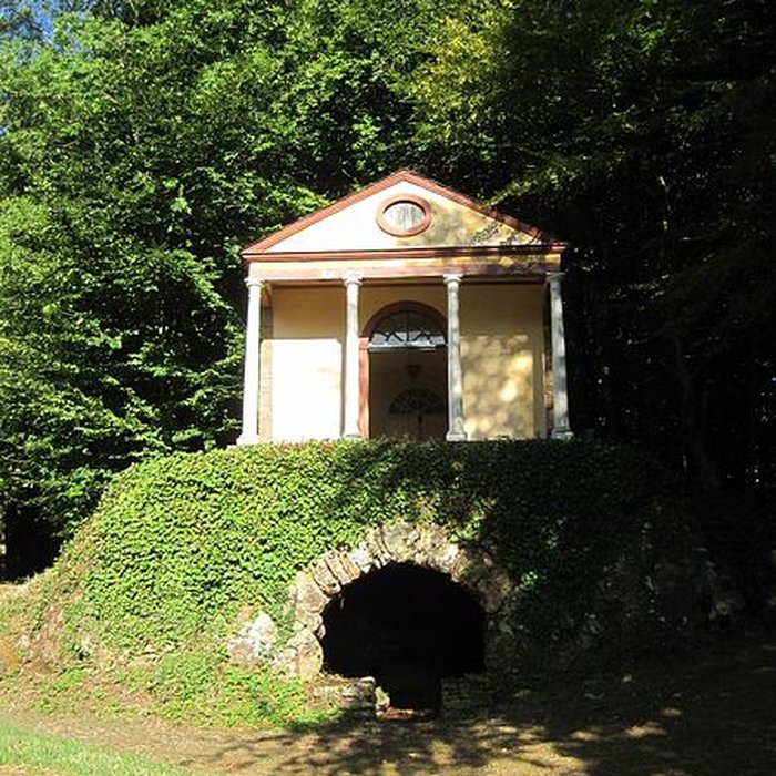 Photo de Château du Tertre également sur commune de Saint-Martin-du-Vieux-Bellême
