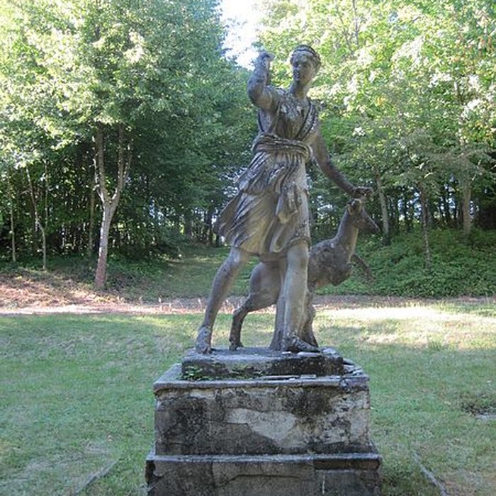 Photo de Château du Tertre également sur commune de Saint-Martin-du-Vieux-Bellême