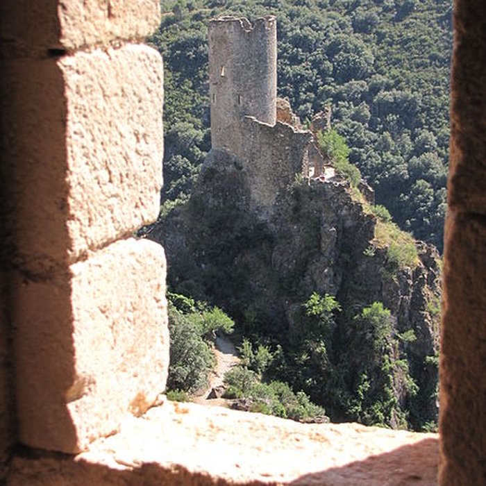 Photo de Ruines des quatre châteaux de Lastours