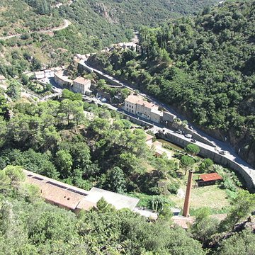 Ruines des quatre châteaux de Lastours