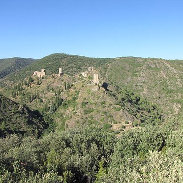 Ruines des quatre châteaux de Lastours