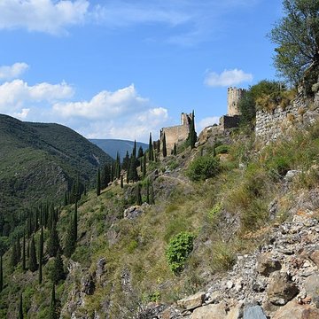 Ruines des quatre châteaux de Lastours