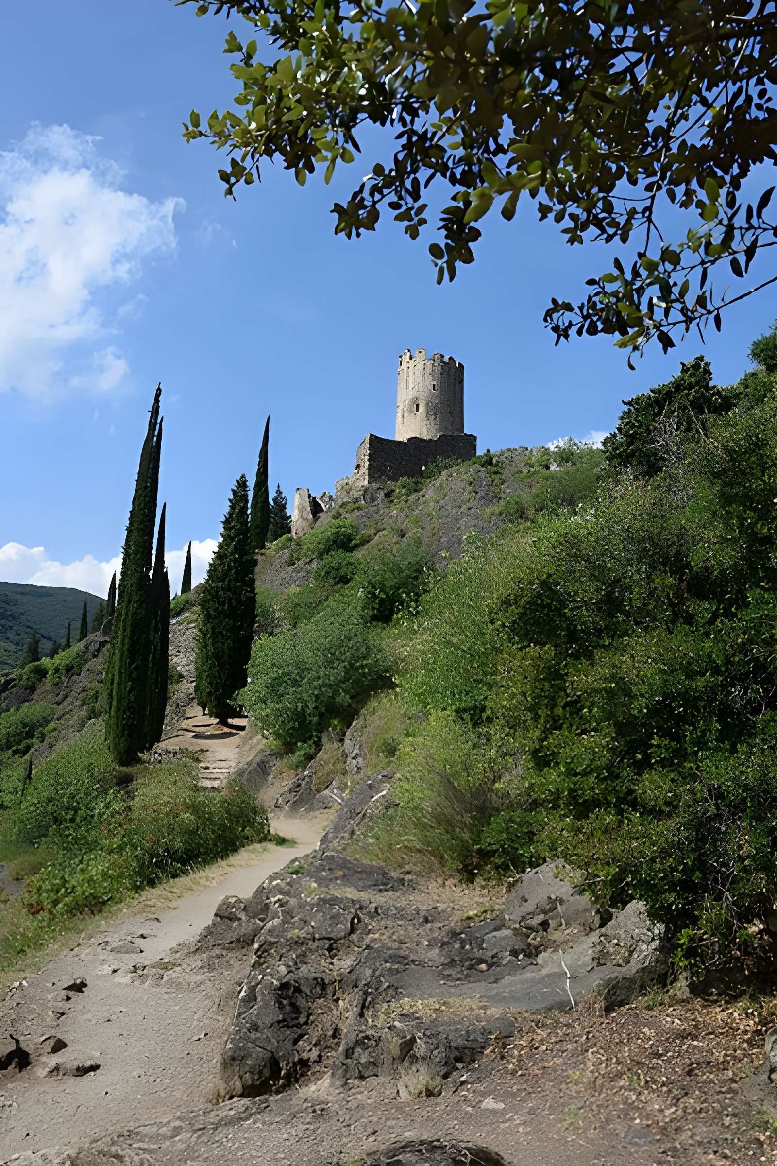 Ruines des quatre châteaux de Lastours