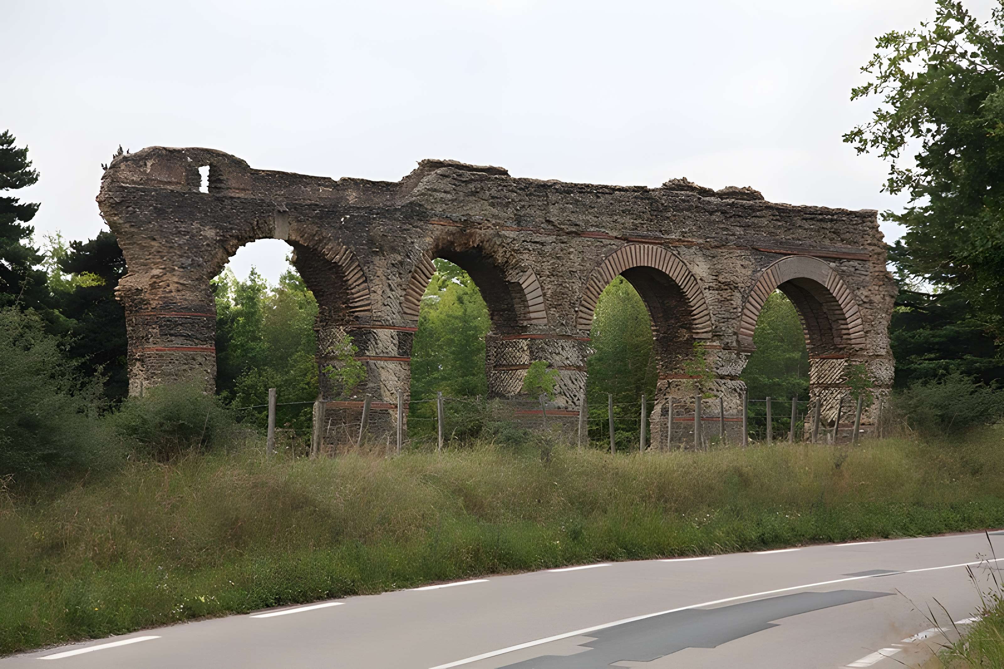 Aqueduc du Plat de l'Air à Chaponost