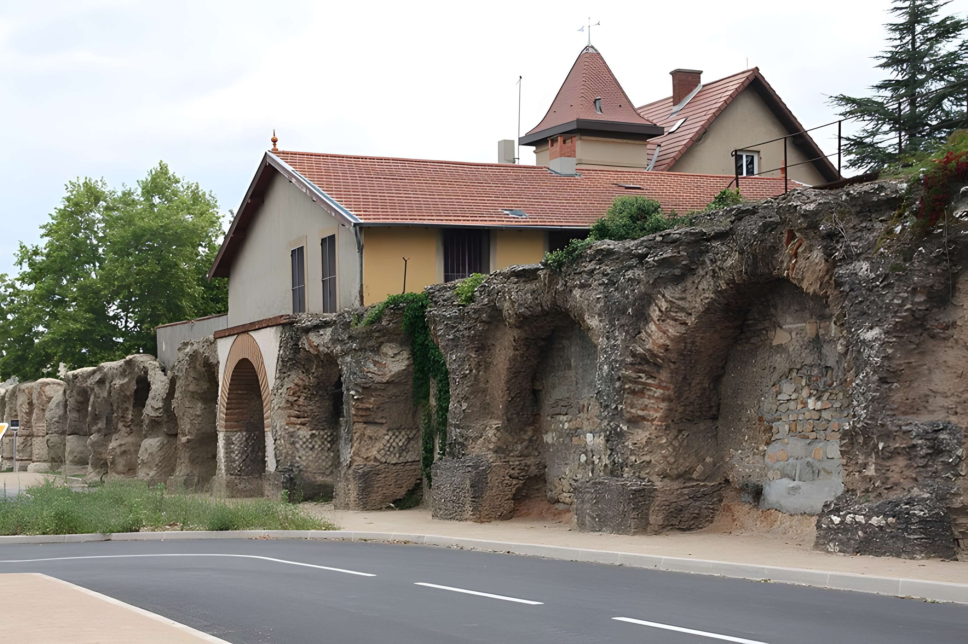 Aqueduc du Plat de l'Air à Chaponost