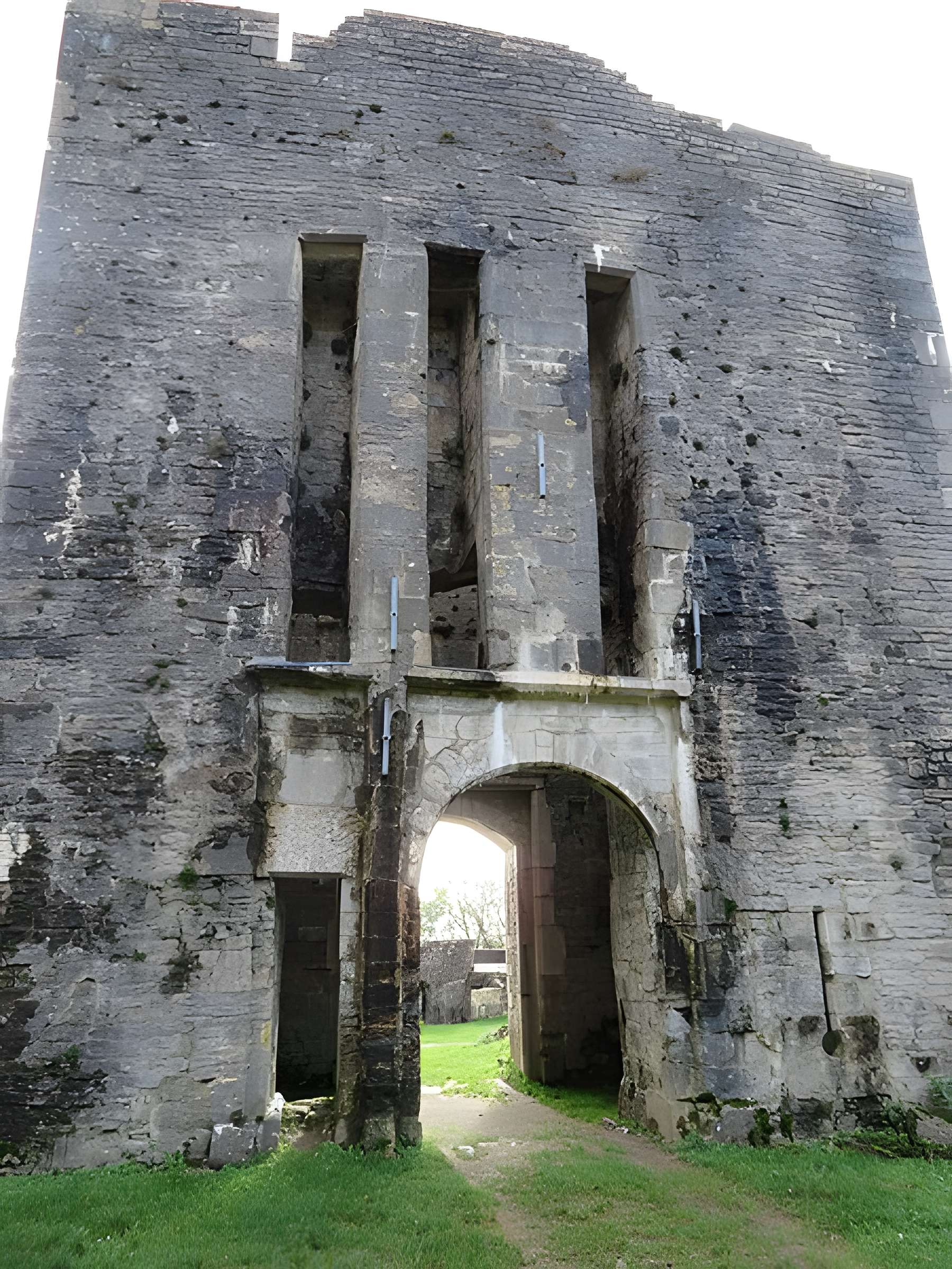 Ruines du Chateau de Présilly