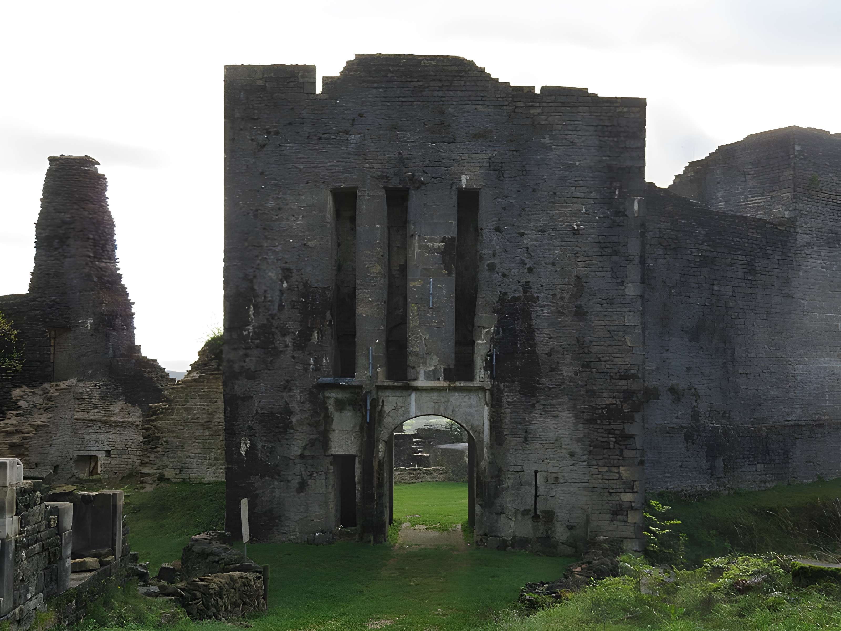 Ruines du Chateau de Présilly