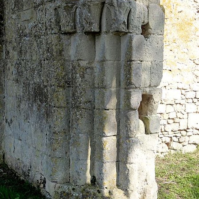 Photo de Ruines de la chapelle romane de Champlieu à Orrouy