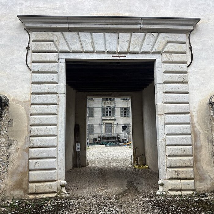 Photo de Château Neuf de Vertrieu