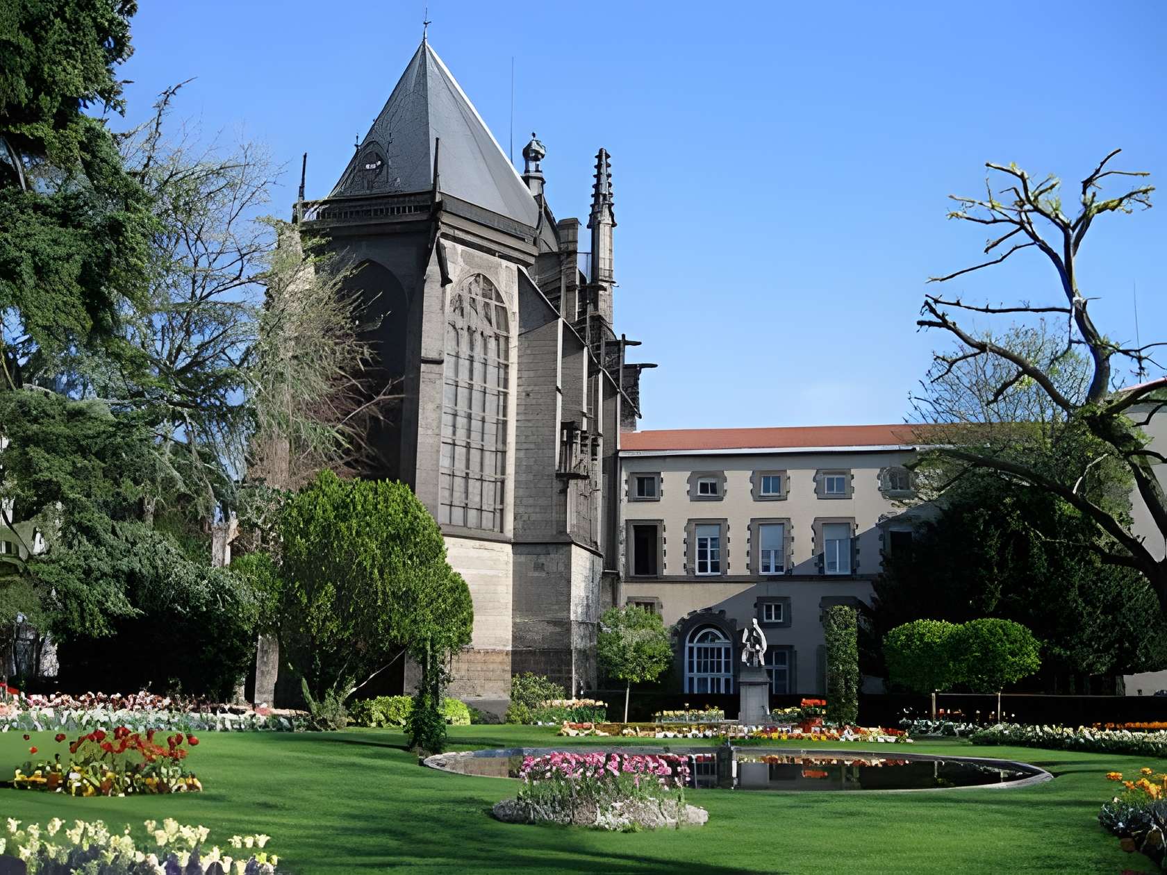 Sainte-Chapelle de Riom 