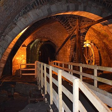 Salines de Salins-les-Bains