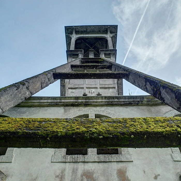 Photo de Chevalement du puits Sainte-Marie à Ronchamp