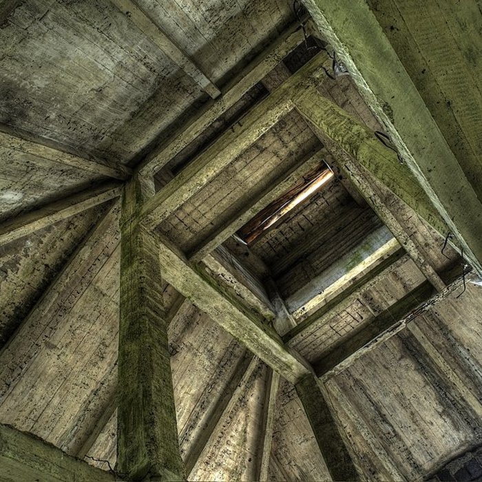 Photo de Chevalement du puits Sainte-Marie à Ronchamp