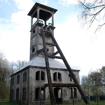 Chevalement du puits Sainte-Marie à Ronchamp