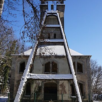 Chevalement du puits Sainte-Marie à Ronchamp