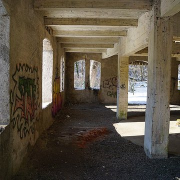 Chevalement du puits Sainte-Marie à Ronchamp