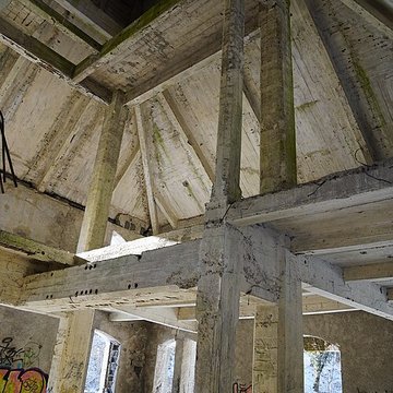 Chevalement du puits Sainte-Marie à Ronchamp