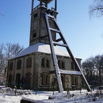 Chevalement du puits Sainte-Marie à Ronchamp