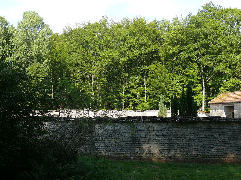 Cimetière circulaire de Pennesières
