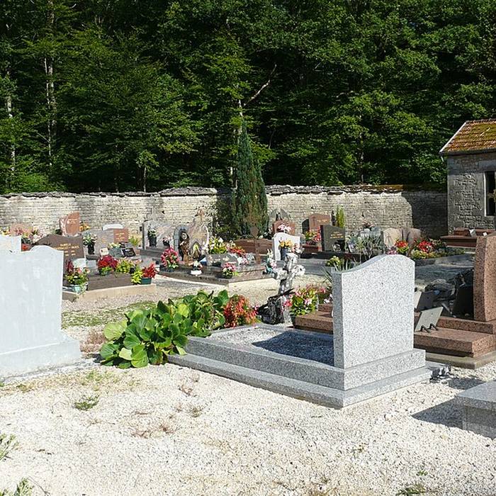 Photo de Cimetière circulaire de Pennesières
