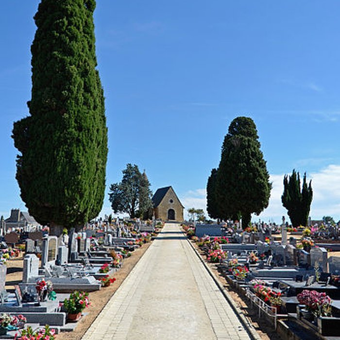 Photo de Cimetière de Parigné-lÉvêque