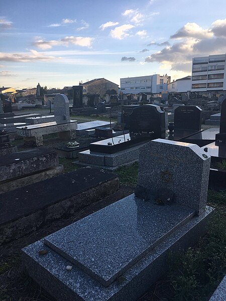 Cimetière des Juifs portugais à Bordeaux