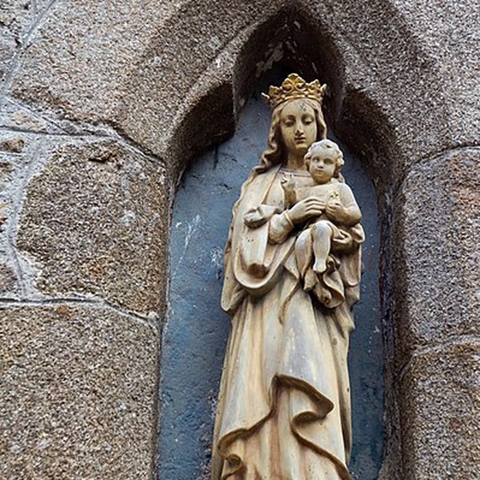 Photo de Cimetière communal et son enceinte entourant léglise