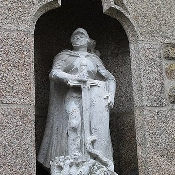 Cimetière communal et son enceinte entourant léglise