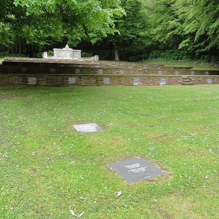 Photo de Cimetière militaire allemand de Veslud