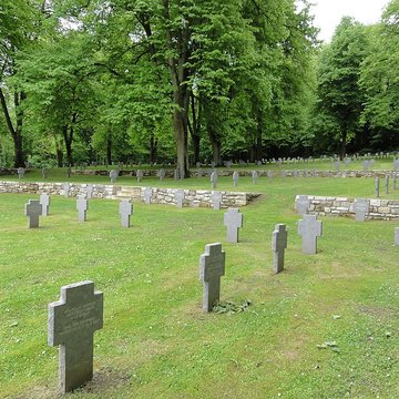 Cimetière militaire allemand de Veslud