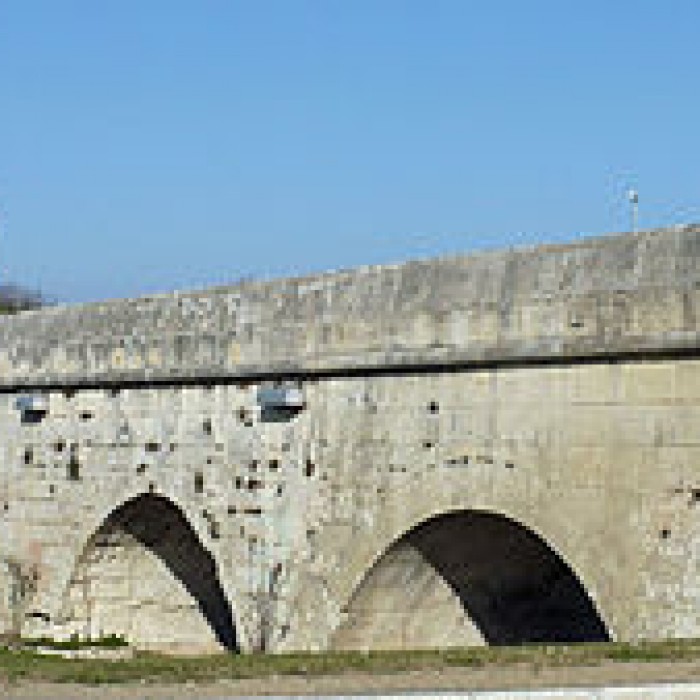 Photo de Aqueduc du pont de Crau à Arles