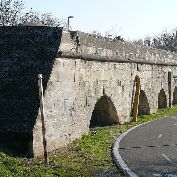 Photo de Aqueduc du pont de Crau à Arles