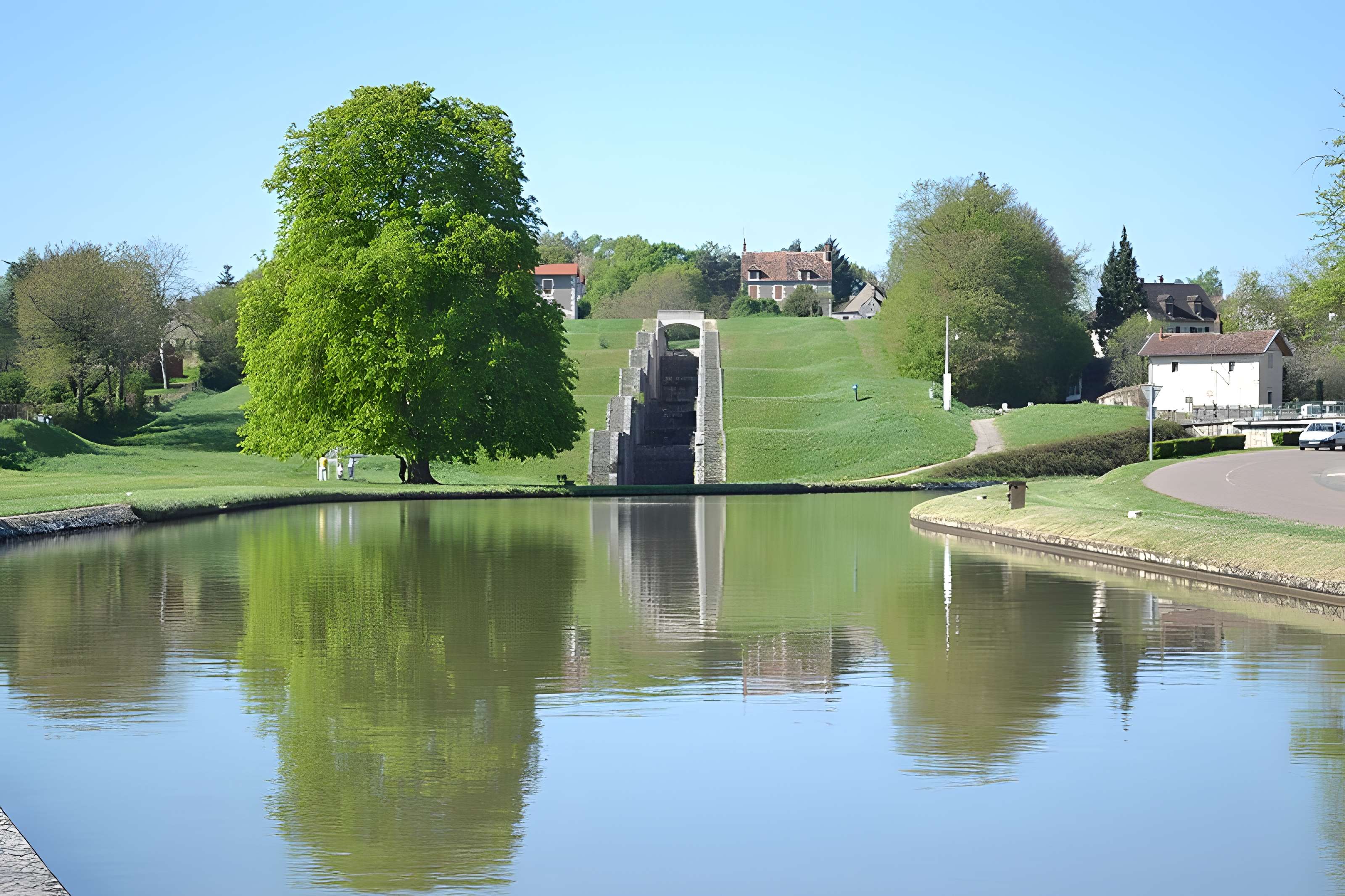 Sept-Écluses de Rogny-les-Sept-Ecluses