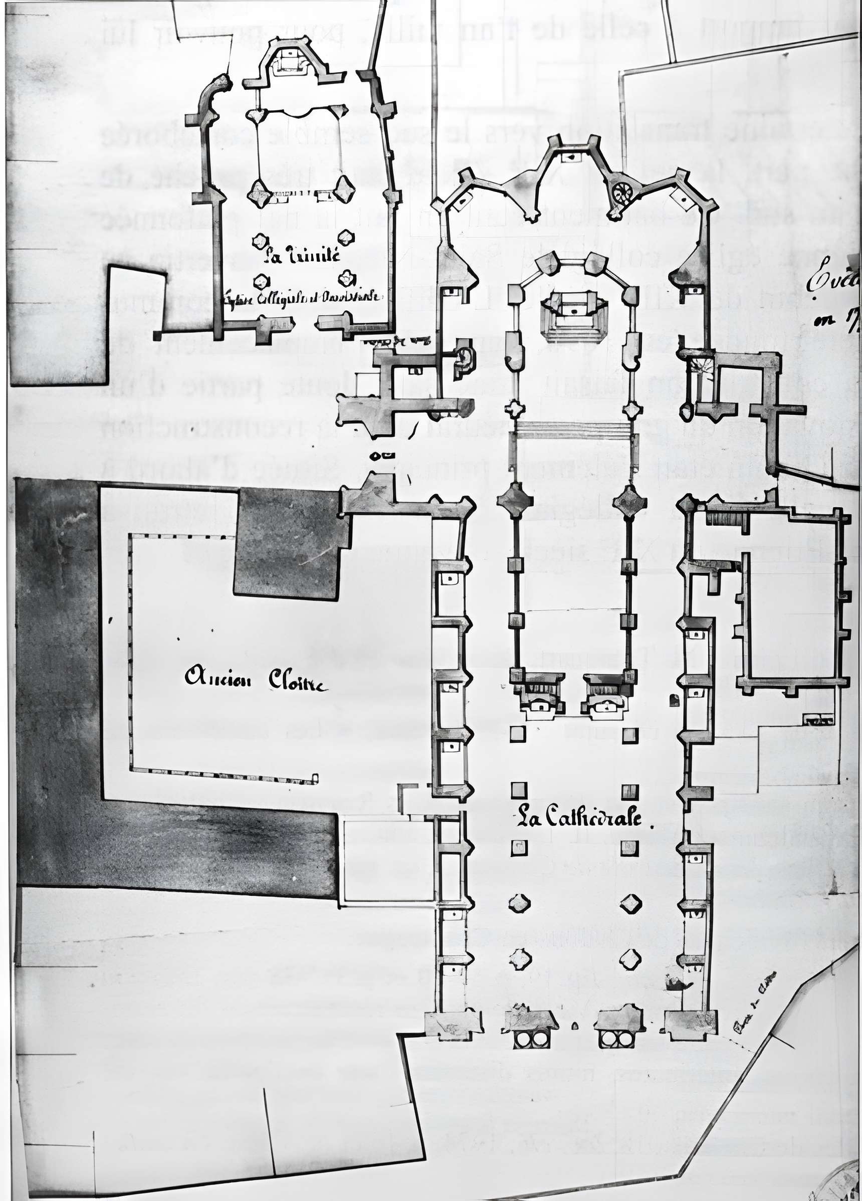 Cloître de la cathédrale de Châlons-en-Champagne