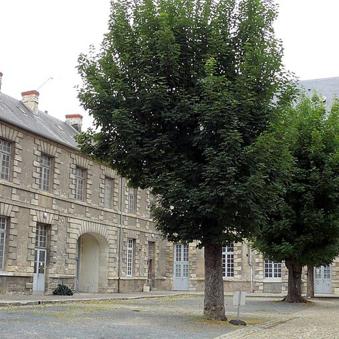 Photo de Collège des jésuites de Bourges