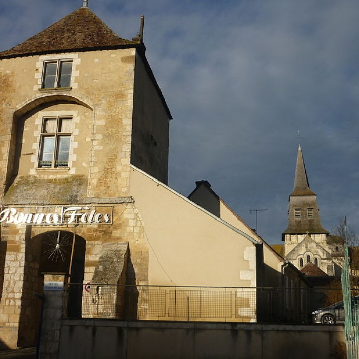 Photo de Collégiale Saint-Germain des Aix-dAngillon